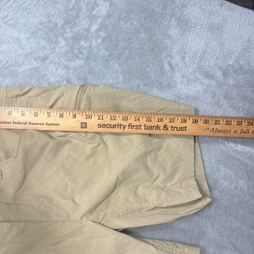 Eddie Bauer First Ascent Guide Shorts Mens 42 Tan Nylon Spandex Stretch Hiking